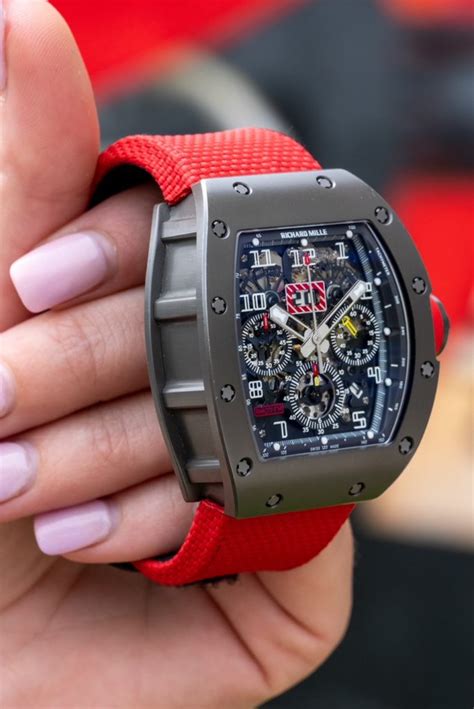 12 Luxury Watches to Pawn and How Much They’re Worth .